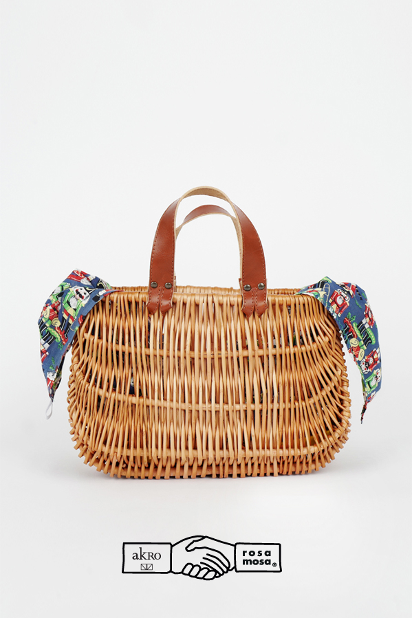 akro*rosamosa weaving tote bag